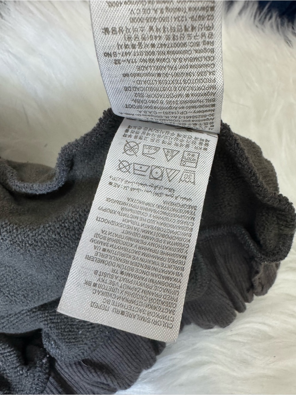 Yeezy Gray Hoodie with Blue YZY Label - Picture 6 of 7